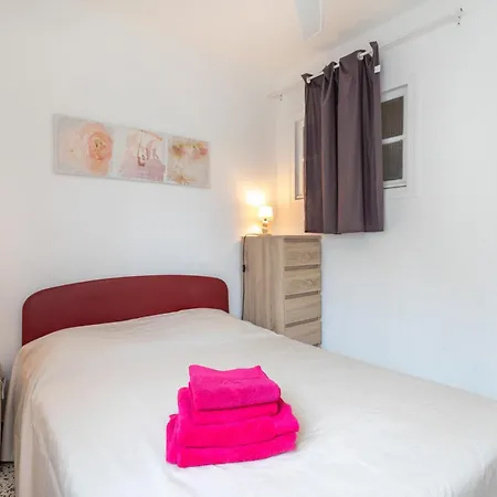 Petite Maison Proche 3 Etoile מלון 3*